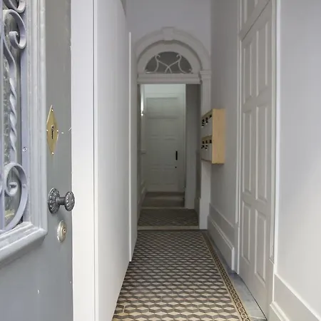 77 Apartment