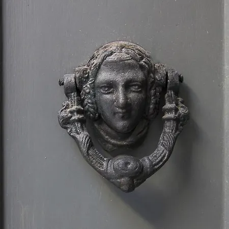 Apartment 77