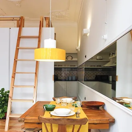 77 Apartment *
